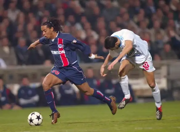 虽然他是一 虽然他是一