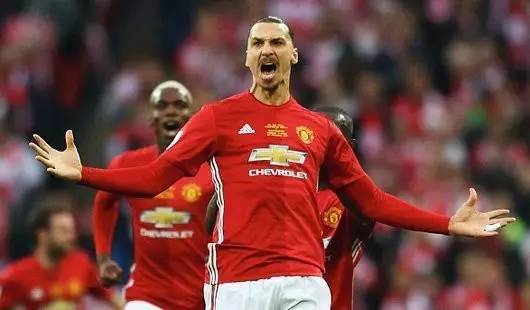 领球员突破 领球员突破